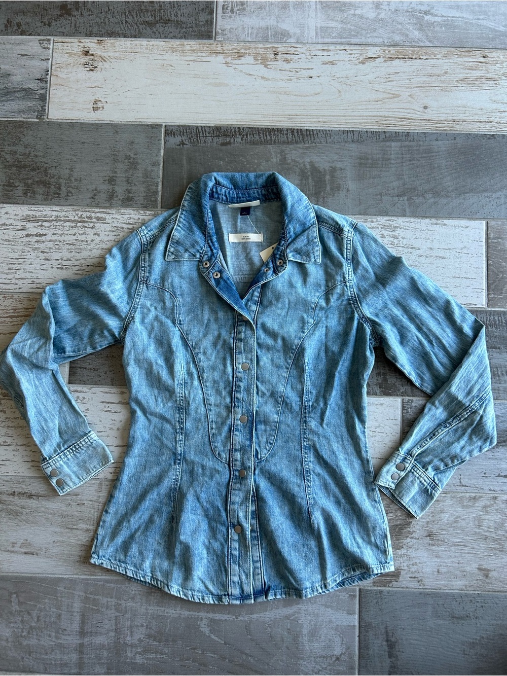 Women's Denim Western Button-Down Shirt - Universal Thread Light Wash 8 NWT